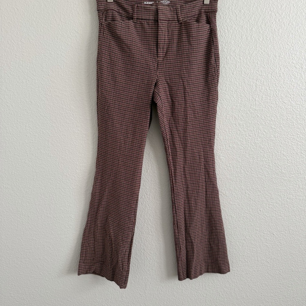 Women's Size 8 High Rise Pixie Flare Secret Smooth Pockets Plaid Old Navy